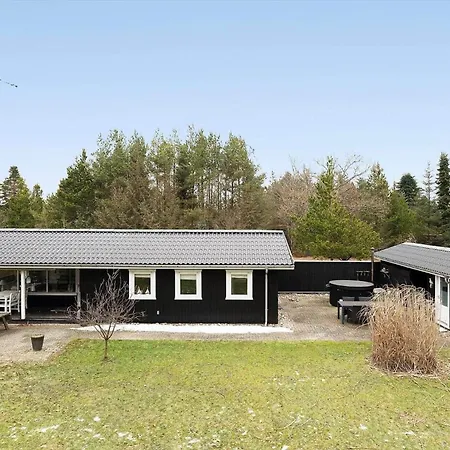 Ha410-hals-kongeparken-7 Holiday home